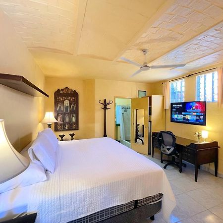 Estrellita'S Bed & Breakfast Ajijic Zewnętrze zdjęcie