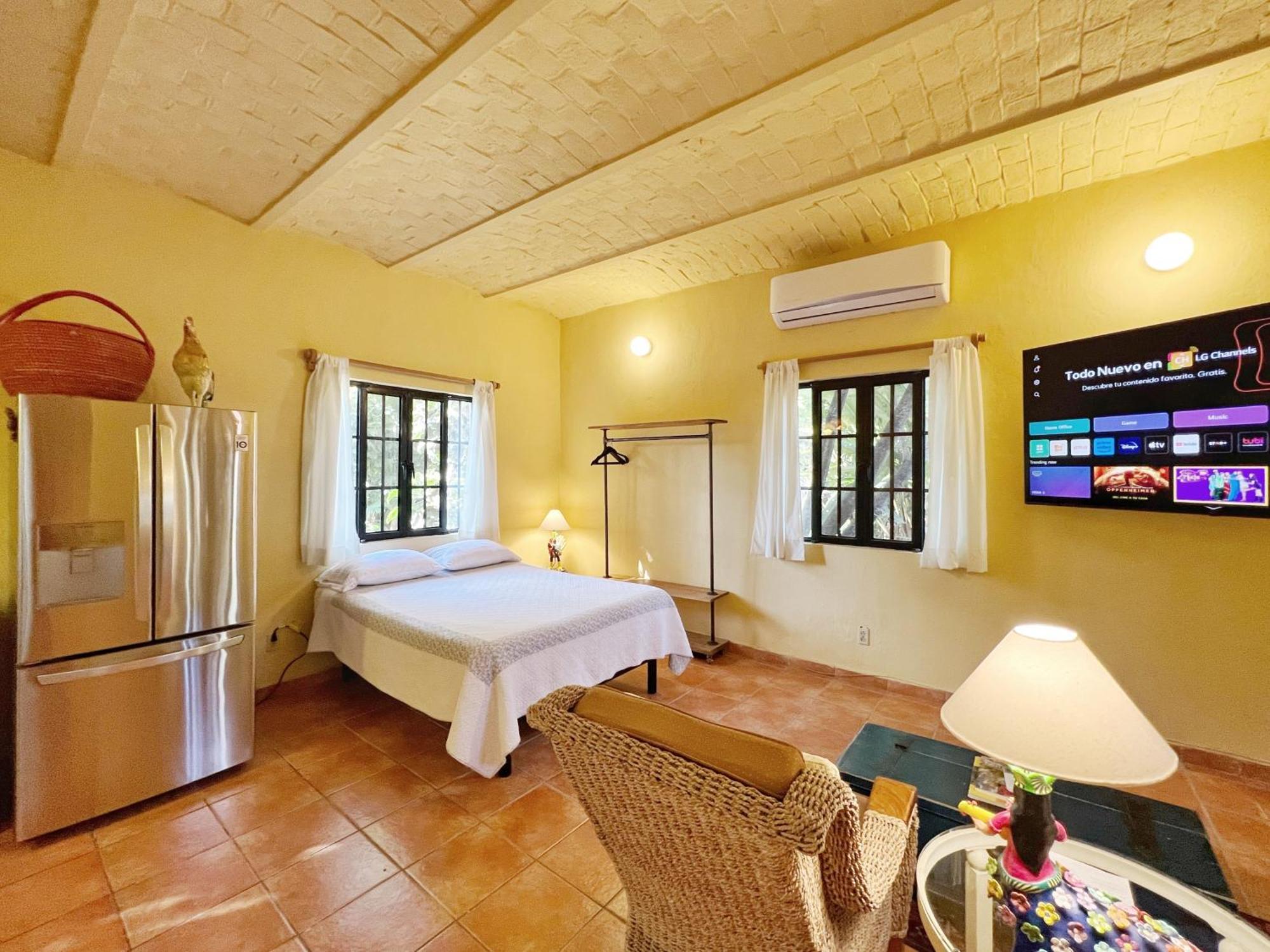 Estrellita'S Bed & Breakfast Ajijic Zewnętrze zdjęcie