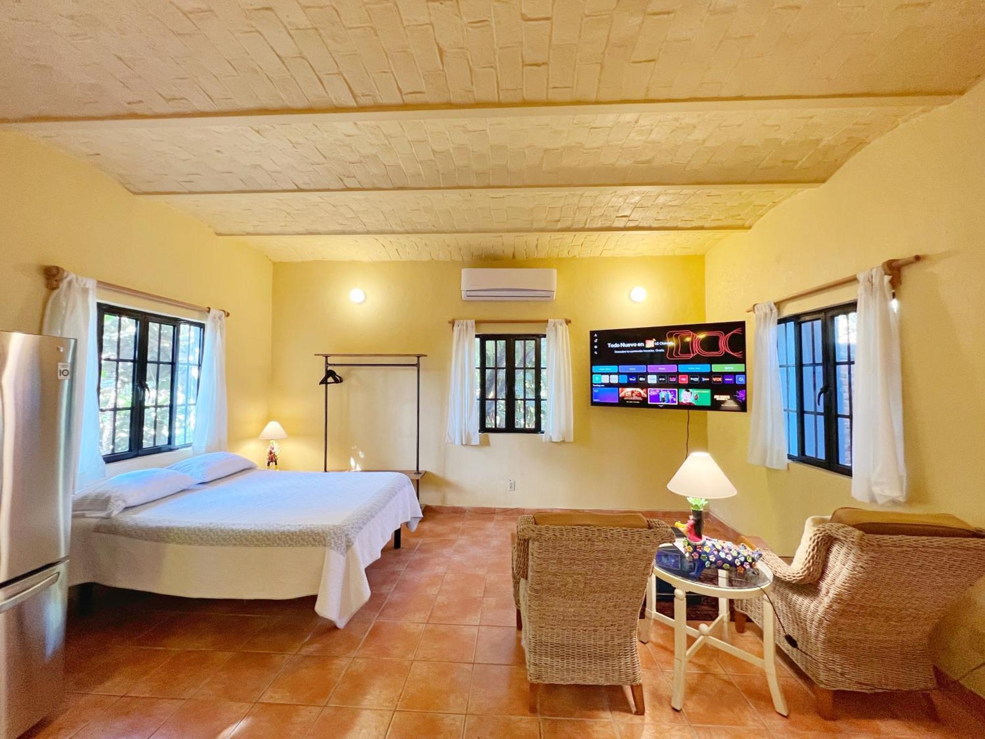 Estrellita'S Bed & Breakfast Ajijic Zewnętrze zdjęcie